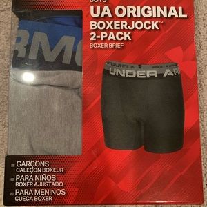 Under Armour youth medium underwear NWT